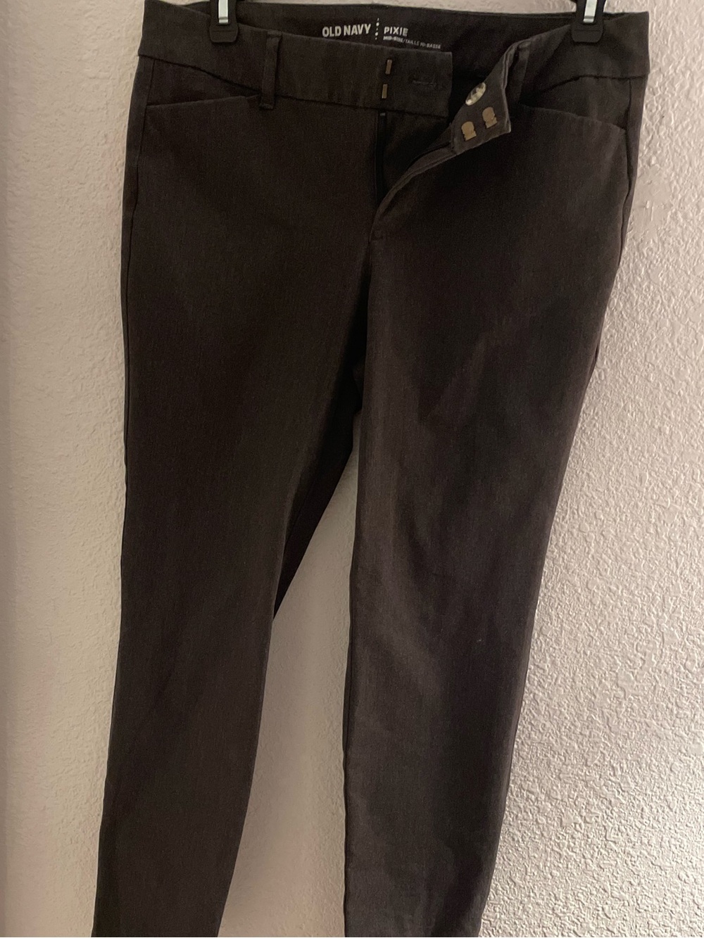 Old Navy Pixie Mid-Rise Pants in Dark Gray